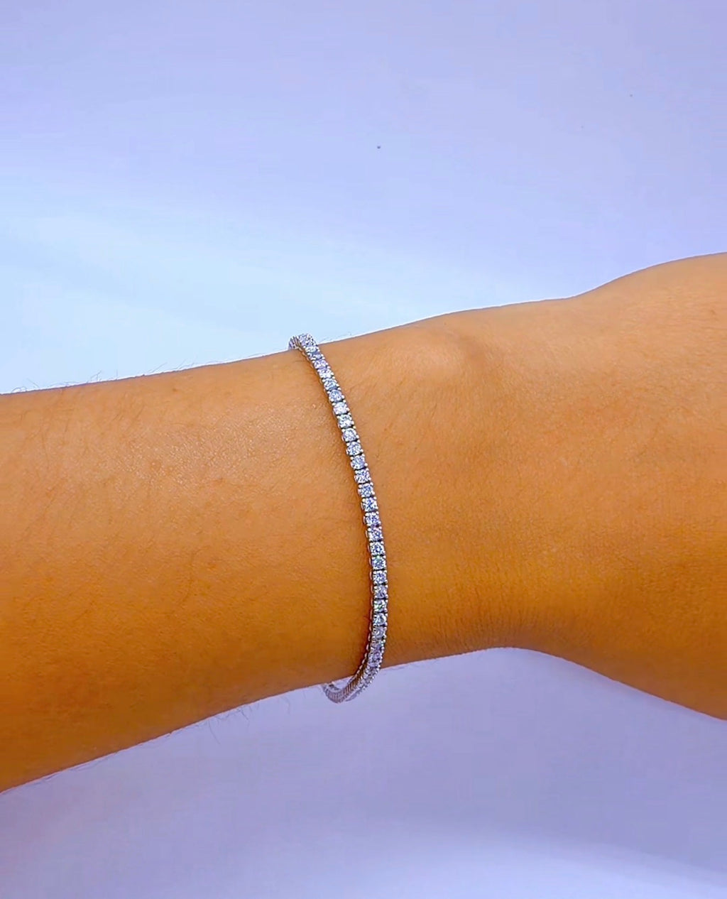 14K White Gold Natural Diamond Tennis Bracelet – 1.95 CTW