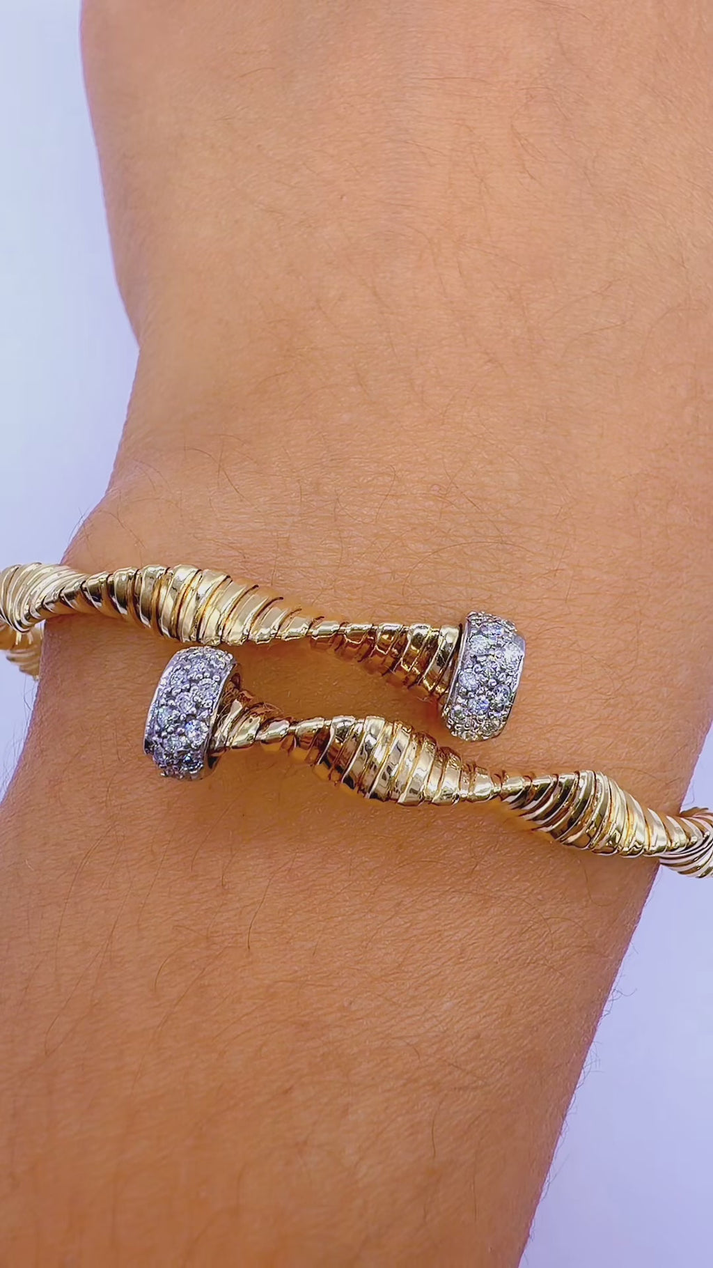 14K Gold 1.00 CTW Diamond Sculpted Twist Bangle – 11.7g