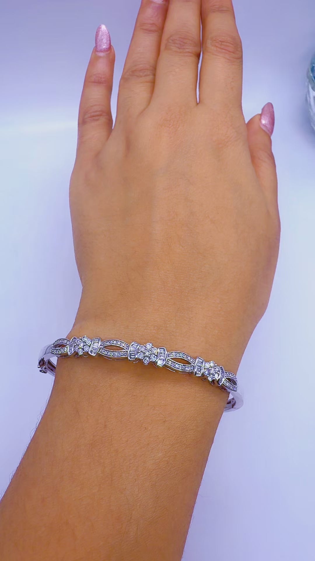 10K Gold 1.00 CTW Diamond Bangle Bracelet – 11.7g