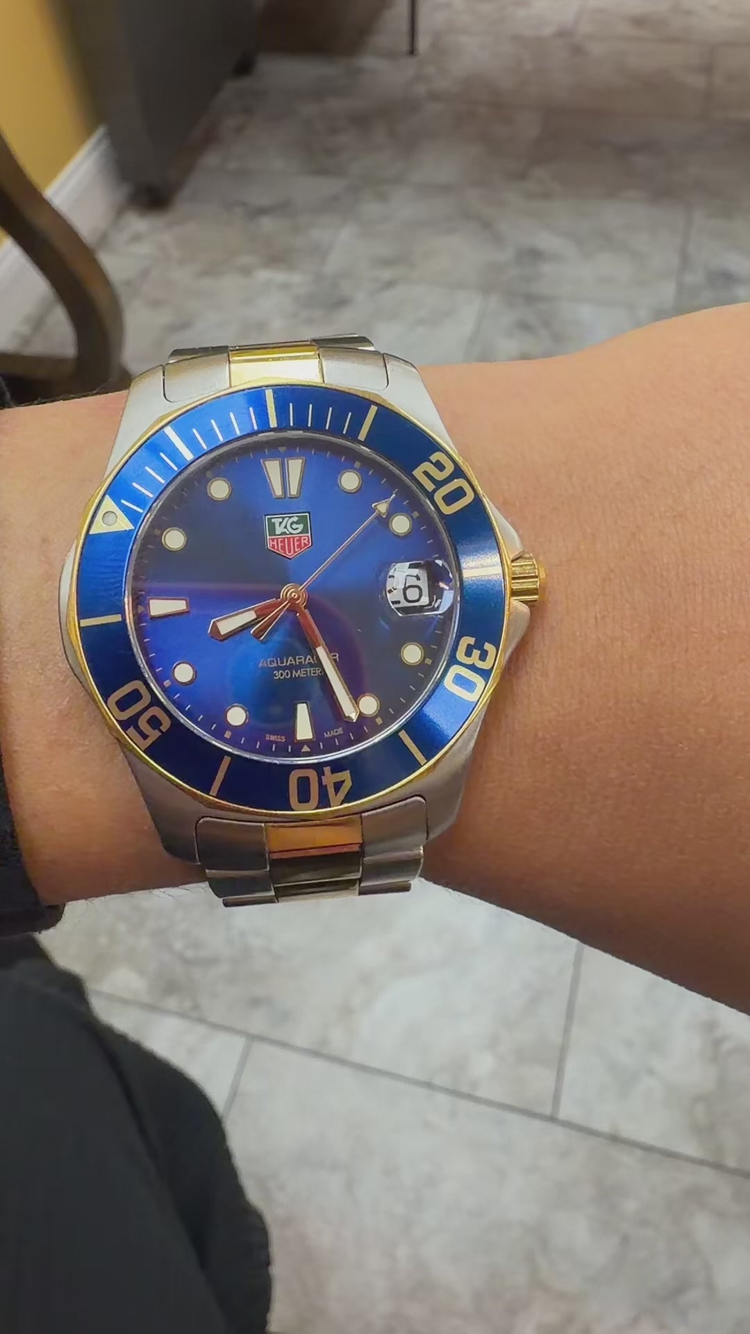 TAG Heuer Aquaracer 300M Two-Tone Blue Dial – Ref. WAB1120 – 39mm